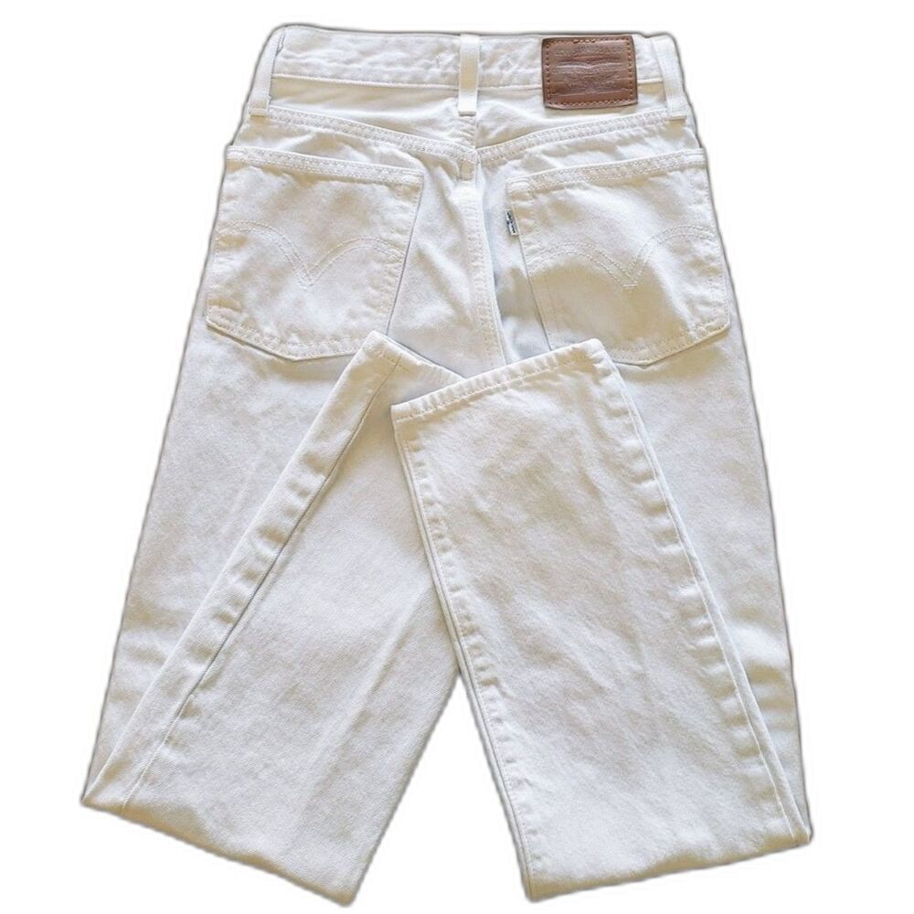 Levi's - Wedgie Straight Ankle Jeans - "In The Clouds" (White) - Women Size 23